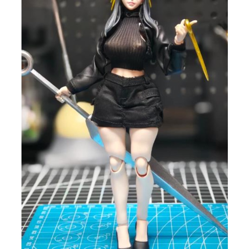Leatherwork Products - 1/12 Schaal Vrouwelijke Action Figure Korte