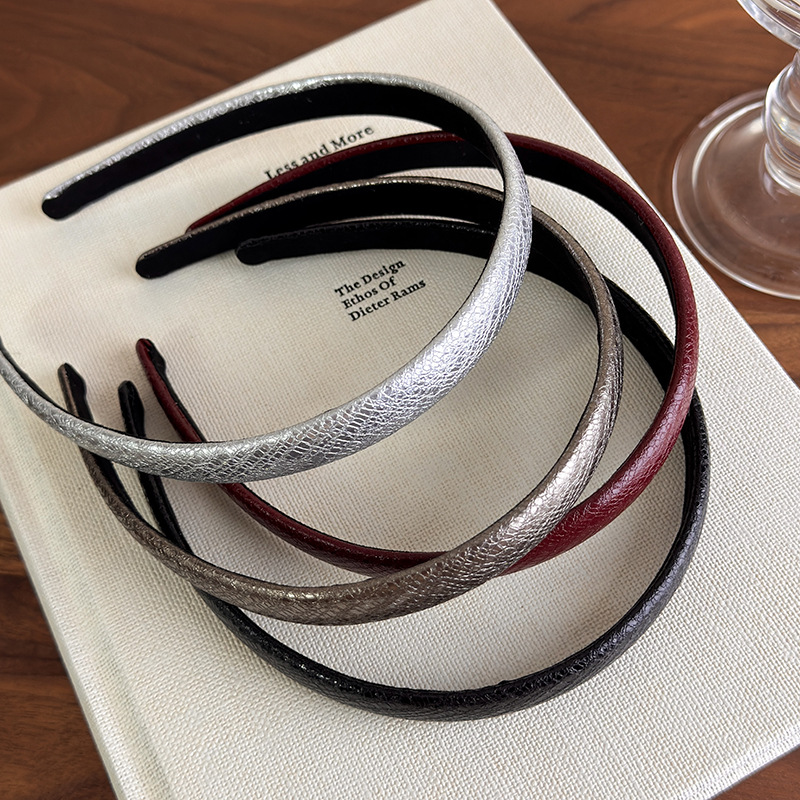 Vintage rode leren dunne hoofd - Leatherwork Rings recensie en prijs