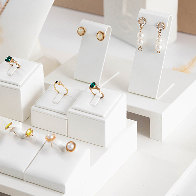 Oorbelhouder Oorstekers Sierad - Leatherwork Rings recensie en prijs